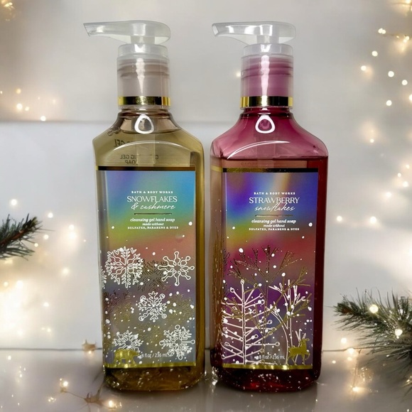 Bath and Body Works Hand Soap Strawberry Snowflakes & Snowflakes & Cashmere NWT - Picture 1 of 5
